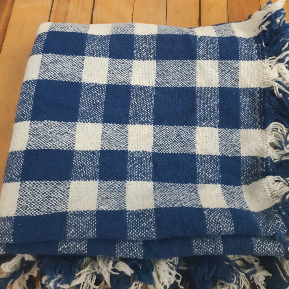 Throws - Picture 3 of 3